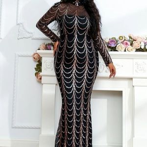 High Neck Sequin Detail Dress Size 2XL/16